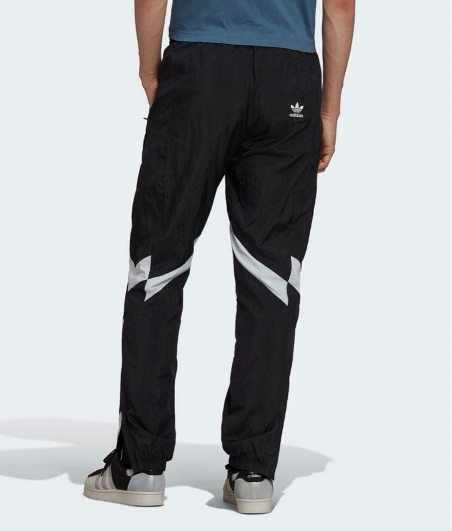 adidas Rekive ナイロントラックパンツ アディダス
