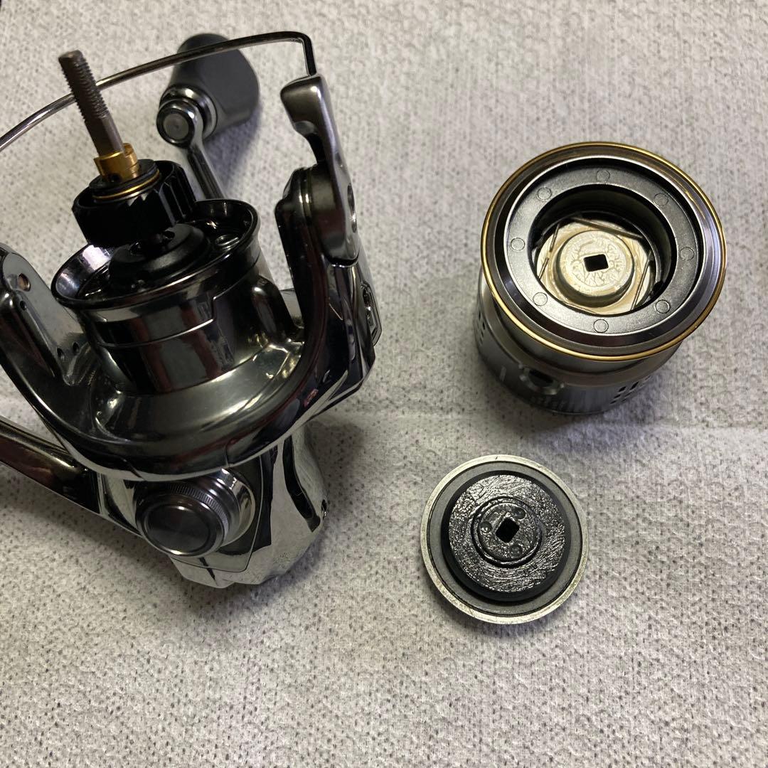 使用少ない美品　18 ステラC2000SHG C2500SHGスプールオマケ有り