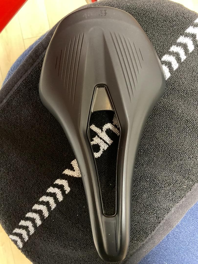 fi'zi:k フィジーク VENTO ARGO X1(150mm) 美品