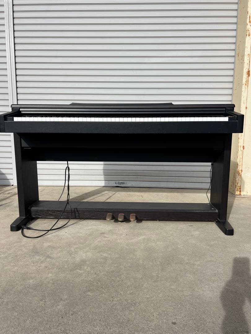 送料込★Yamaha 電子ピアノ Clavinova CLP-123
