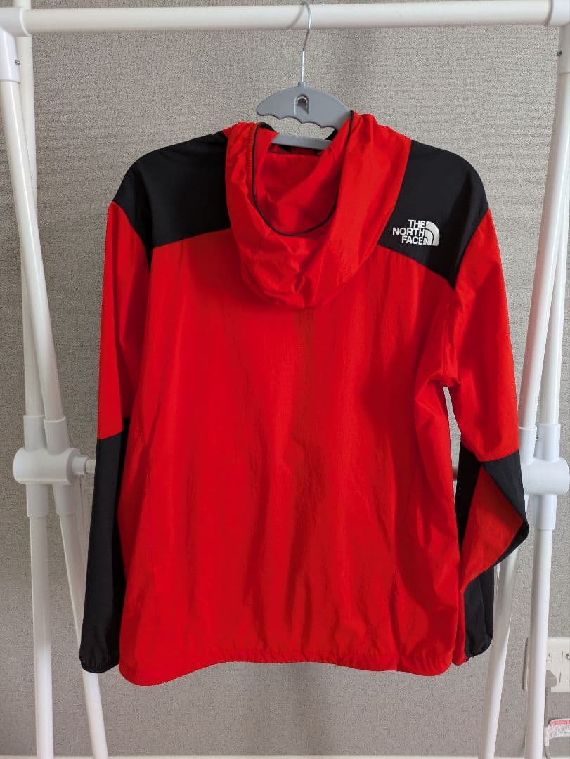 THE NORTH FACE フード付きジャケット レッド