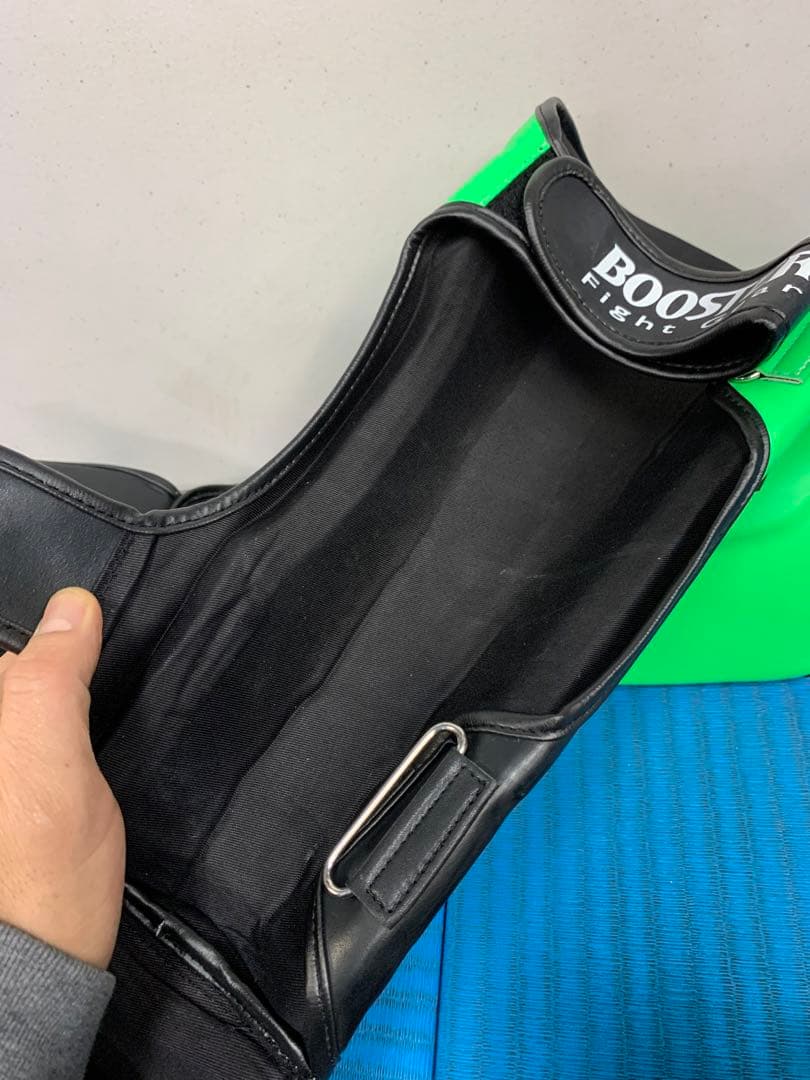 Lサイズ相当 BOOSTER レガース 脛当て キックボクシング ブースター