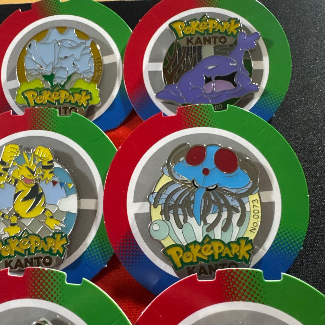 ポケパーク　ピンズ　まとめ売り サンダース　シャワーズ　メタモン　ギャラドス
