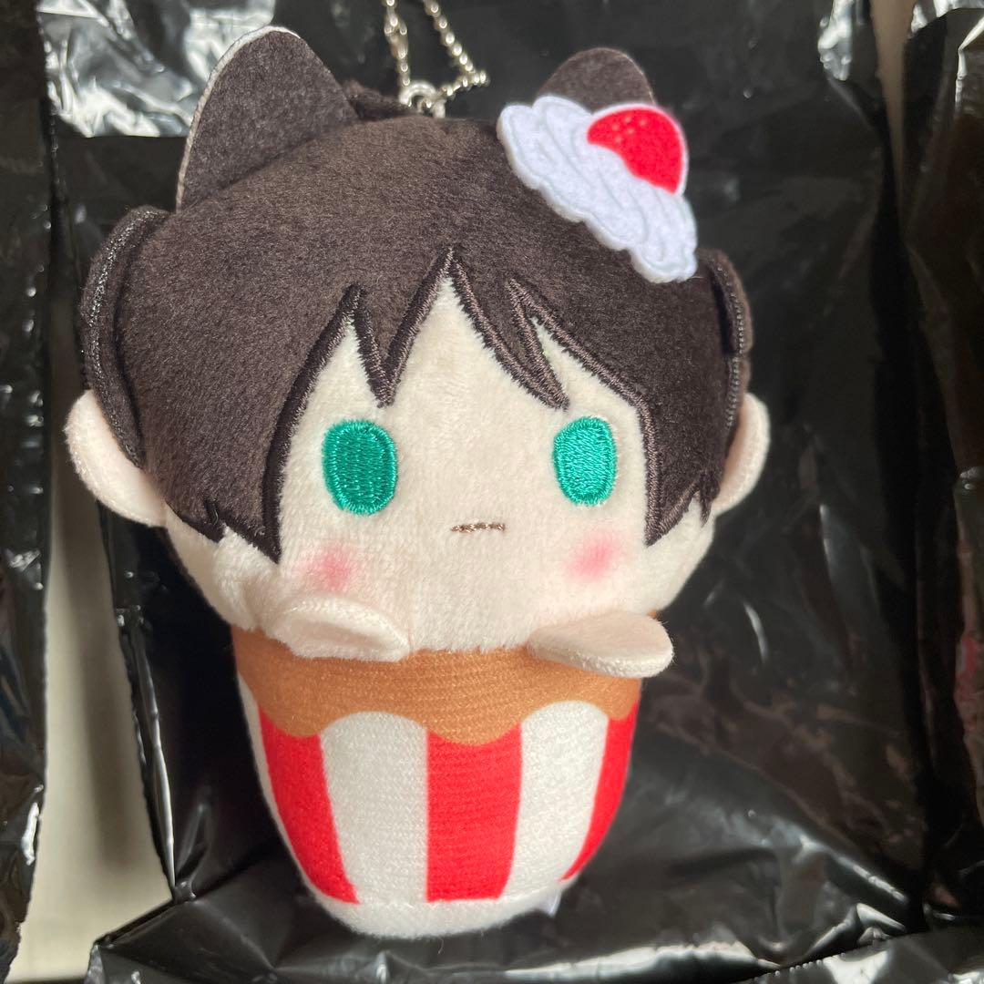 【未使用】進撃の巨人 たぴぬいカップケーキ 全7種 リヴァイ エレン ハンジ 他
