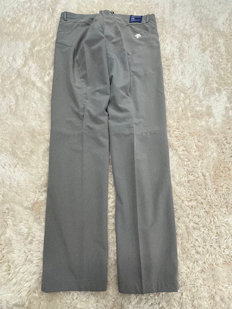 美品　デサントゴルフ　ストレッチパンツ　グレー　Lサイズ