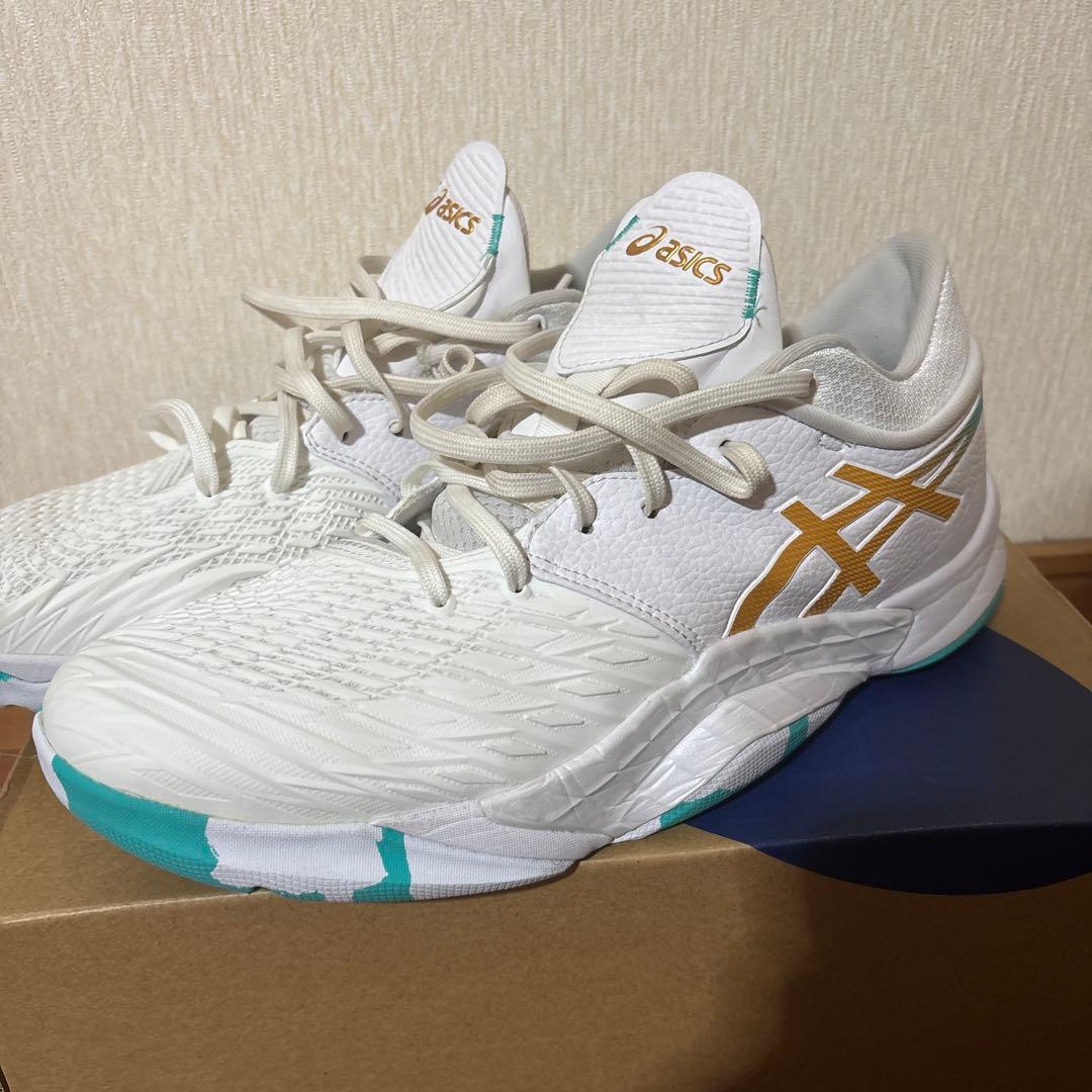 asics バスケットボールシューズ 河村ゆうき選手着用モデルホワイト/ゴールド