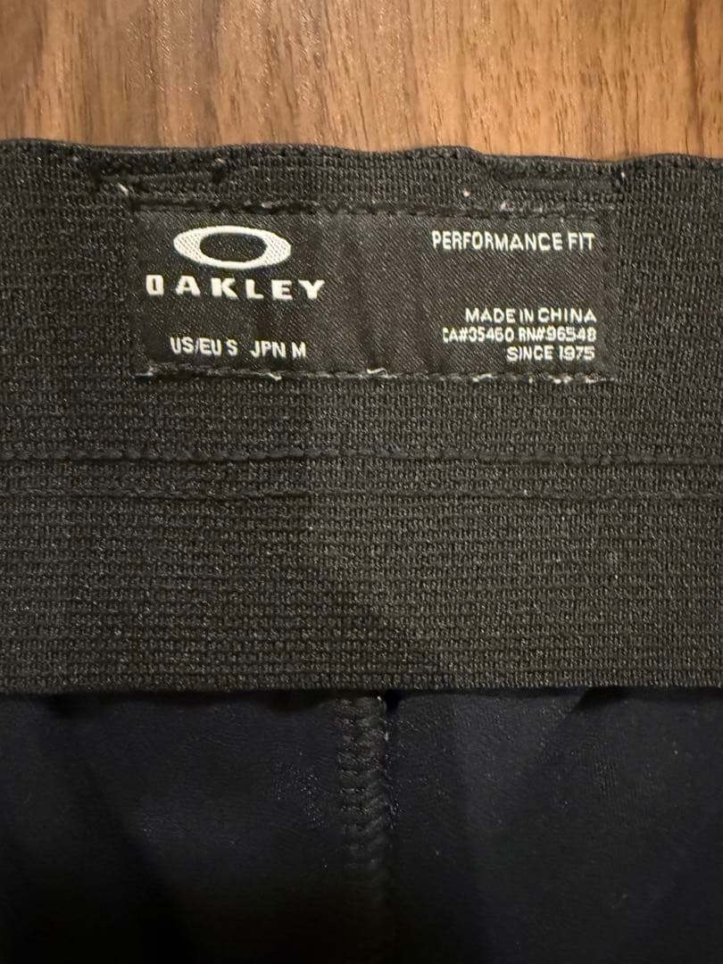 Oakley オークリー4点セットMサイズ パンツ スウェット ベスト バイザー