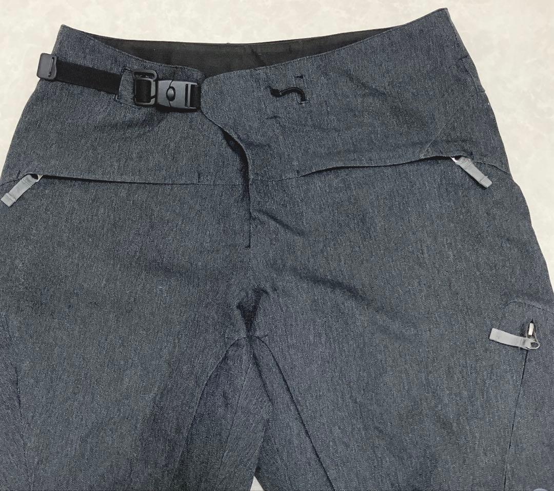 BURTON バートン『ak』 ゴアテックス　スノーボードパンツ デニム生地
