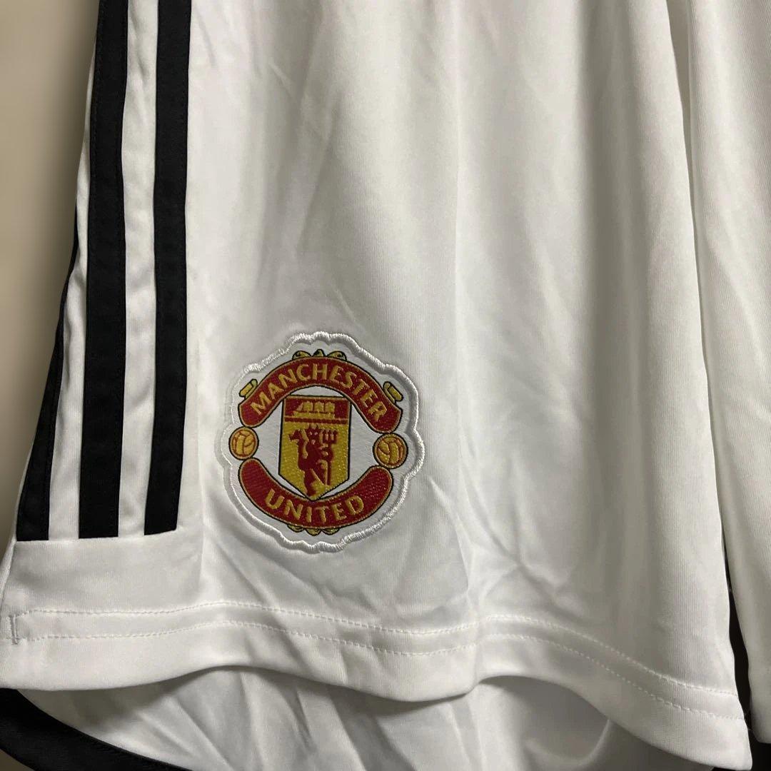 新品タグ付きadidas Manchester United サッカーパンツ