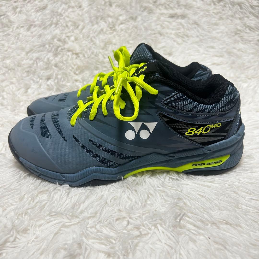 YONEX 840MID バドミントンシューズ グレー/ライム 26cm