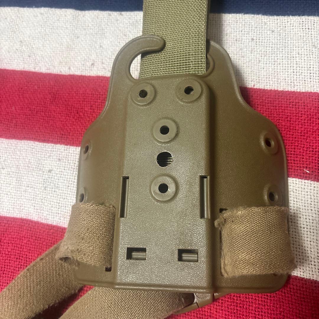 Safarilandレッグホルスター M9 / 92FS 実物 FDE B52
