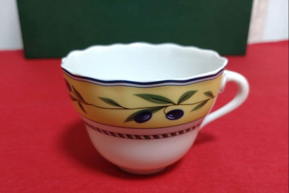 フッチェンロイター メドレーコーヒーカップ＆ソーサー 2客 プレート 2枚
