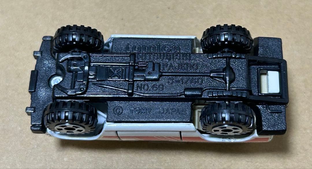 日本製 トミカ 三菱 パジェロ4WD スーパーギフト
