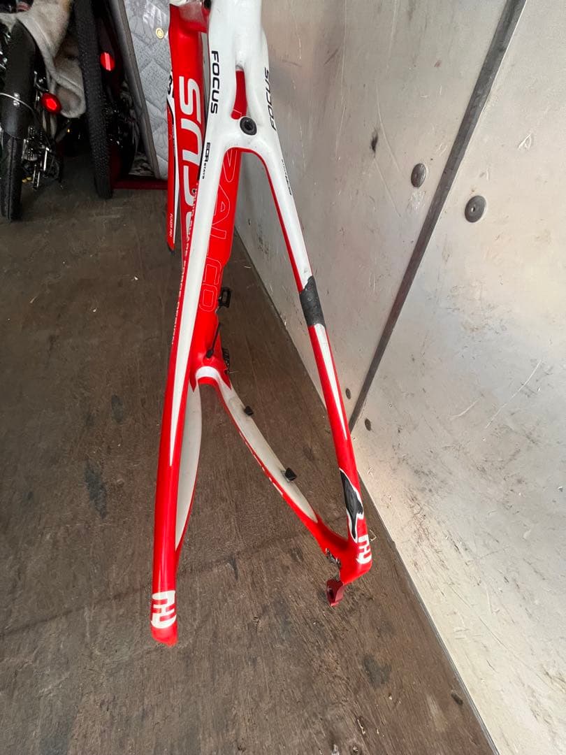 FOCUS IZALCO PRO 2011フレームハイモジュラスカーボン