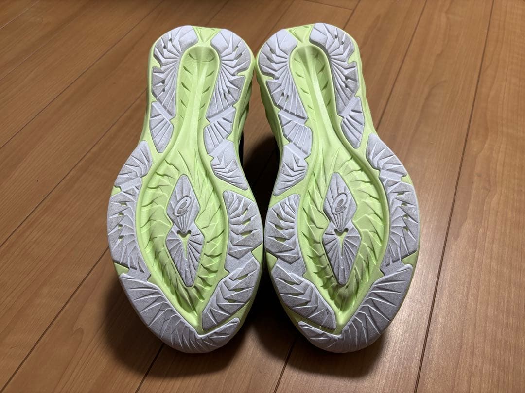 アシックス ノヴァブラスト4 メンズ　28cm WIDE【美品】