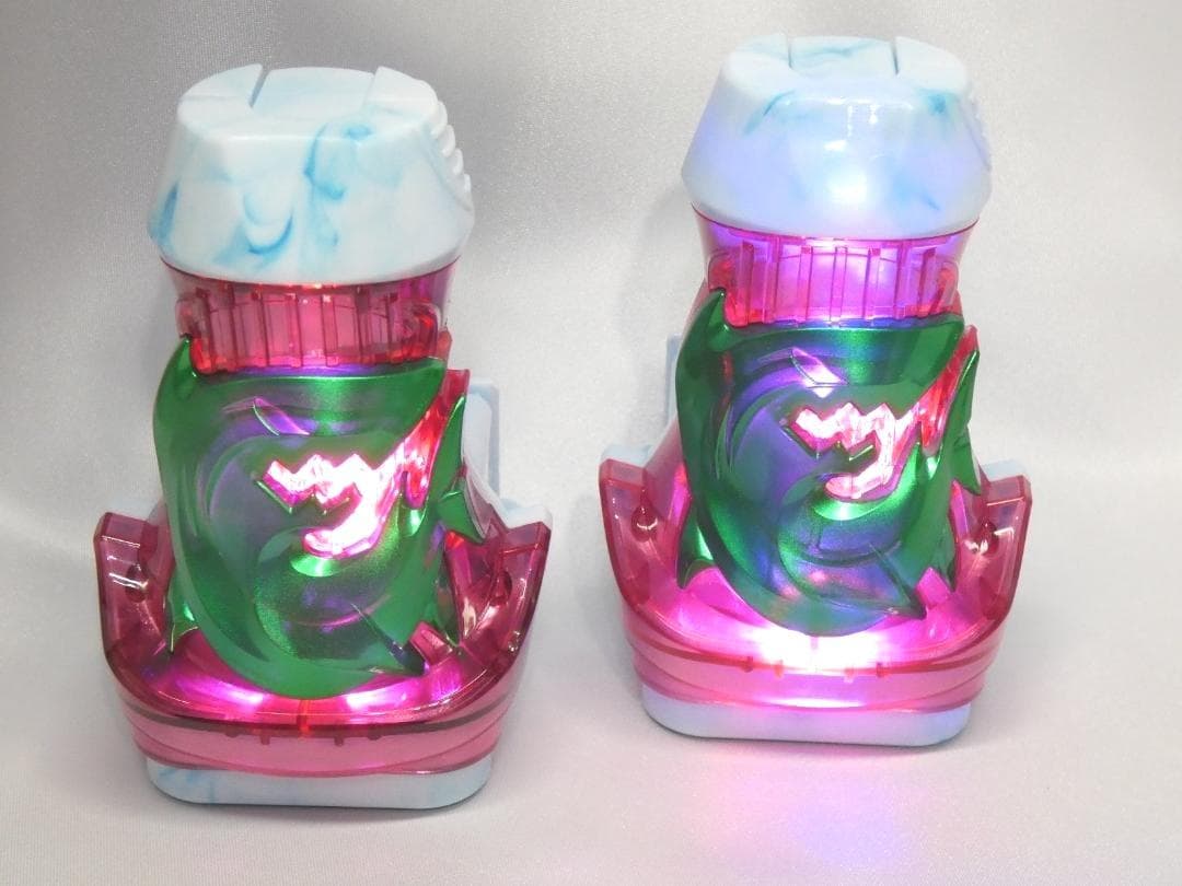仮面ライダーリバイス　スペシャル限定セット　バイスタンプ12種類