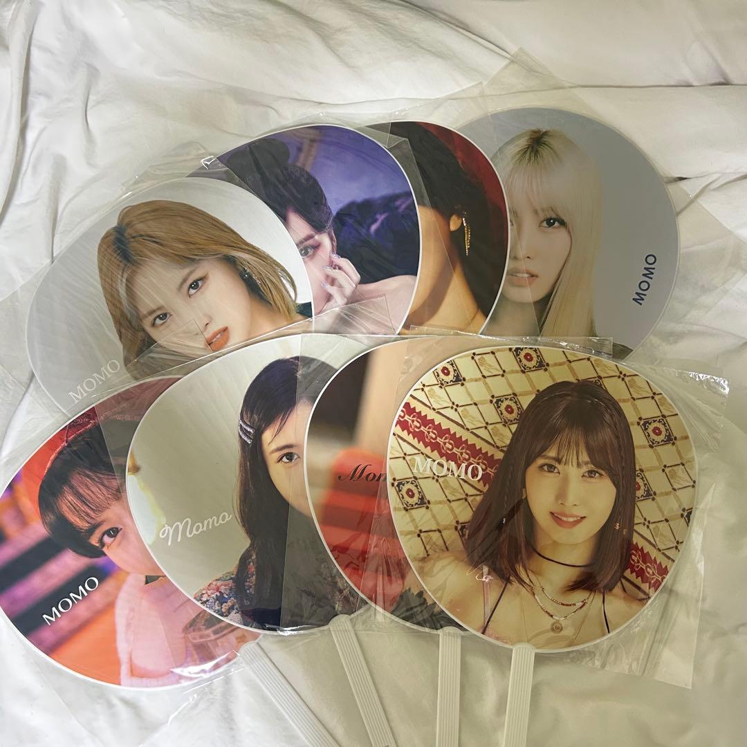 TWICE モモうちわ14枚　バラ売り可