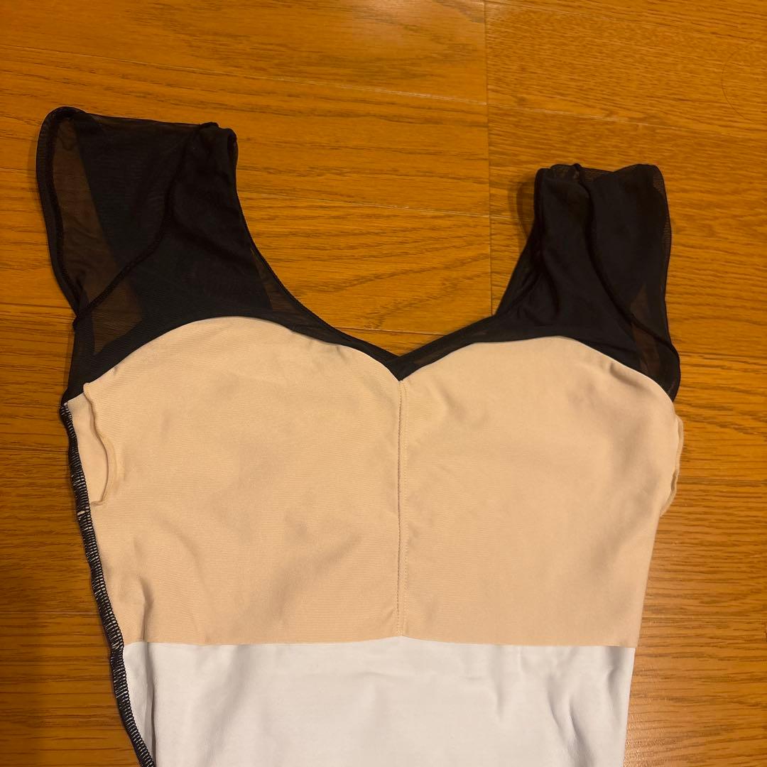 スティナ花柄 Vネック レオタード