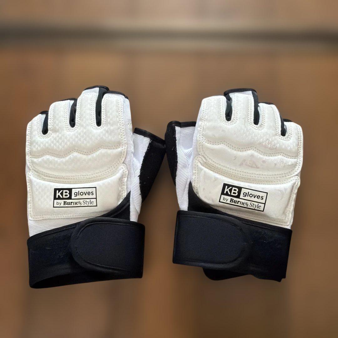 KB gloves by Burnes Style LAVAグローブ　シューズ