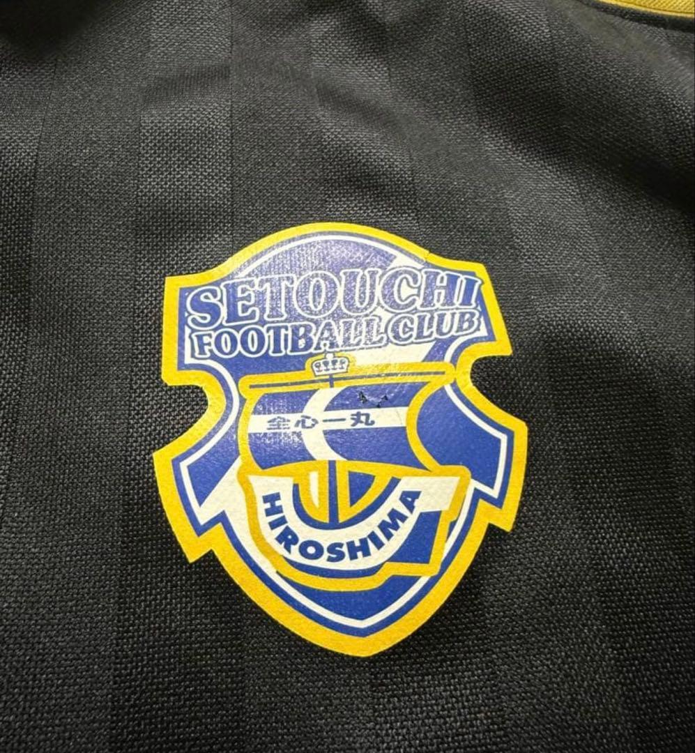 瀬戸内高校サッカー部黒金ジャージセットアップ