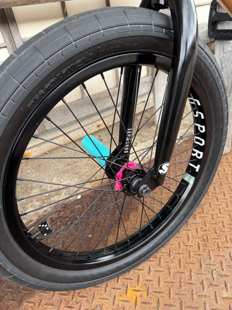 BMXバイク CULT HAWK AK フルカスタム　20.5”
