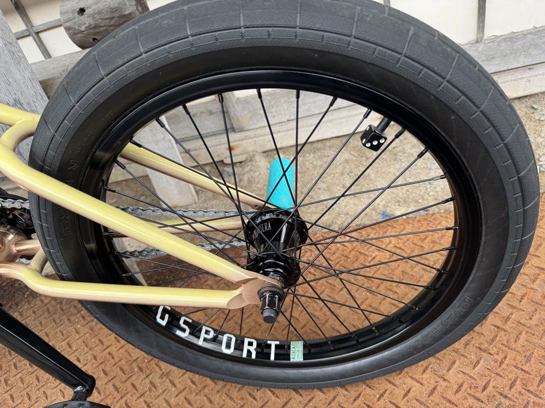 BMXバイク CULT HAWK AK フルカスタム　20.5”