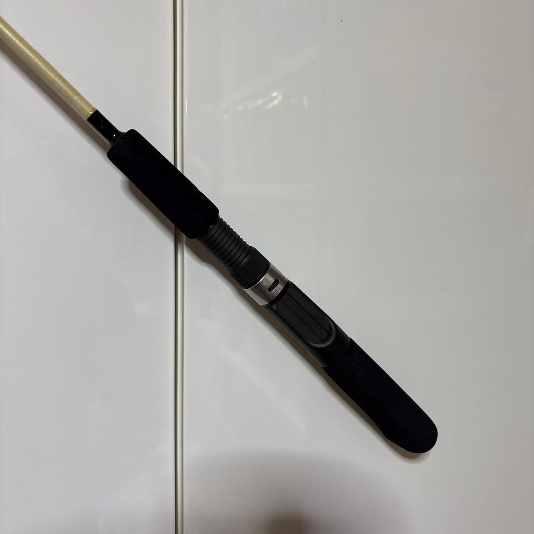 バスハントキャスティング180 バルサ50 ホワイトコーチカラー