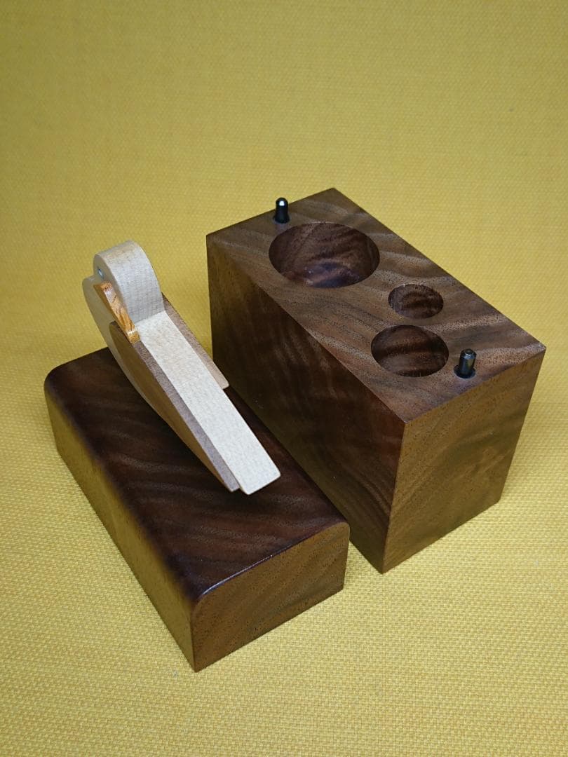 【美品】トリ　鳥　小物入れ　天然木　置物　インテリア　工芸品　美術品　A3397