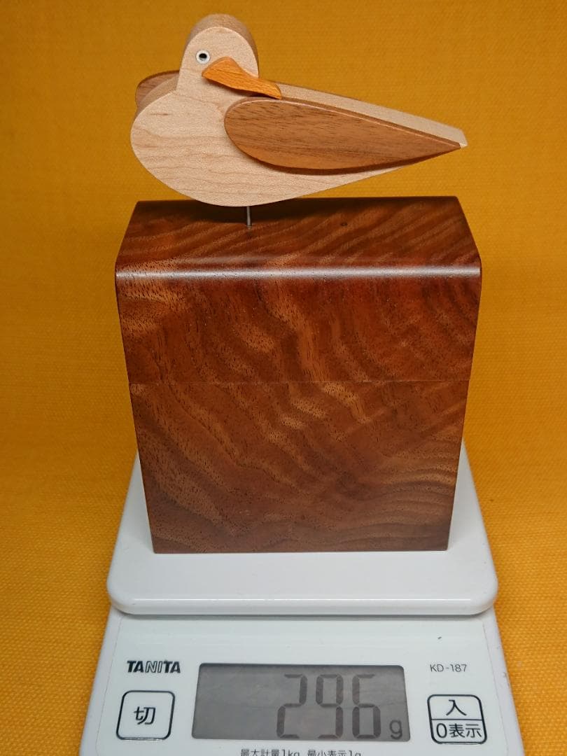 【美品】トリ　鳥　小物入れ　天然木　置物　インテリア　工芸品　美術品　A3397