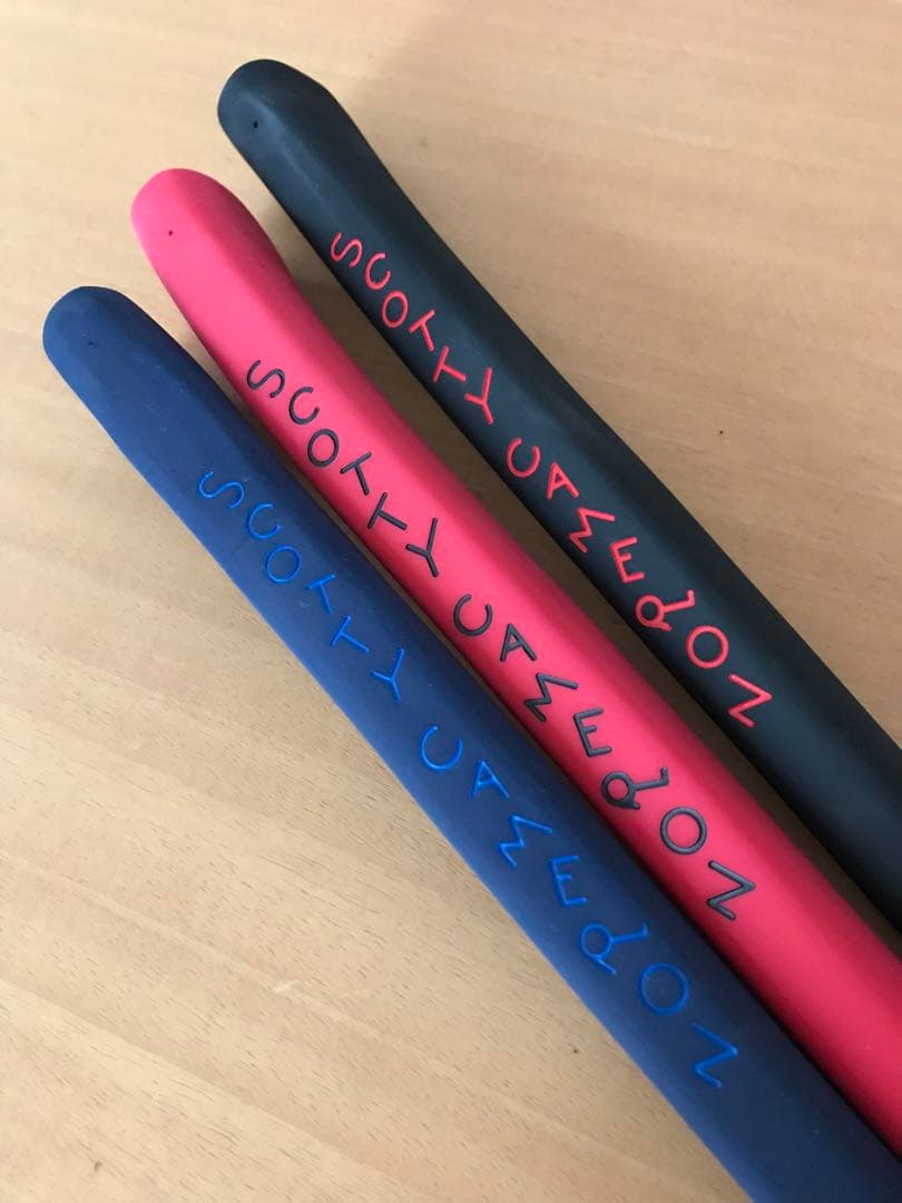 ゴルフグリップ　スコッティキャメロン ピストレロ　紺　赤　黒　スポーツ　パター
