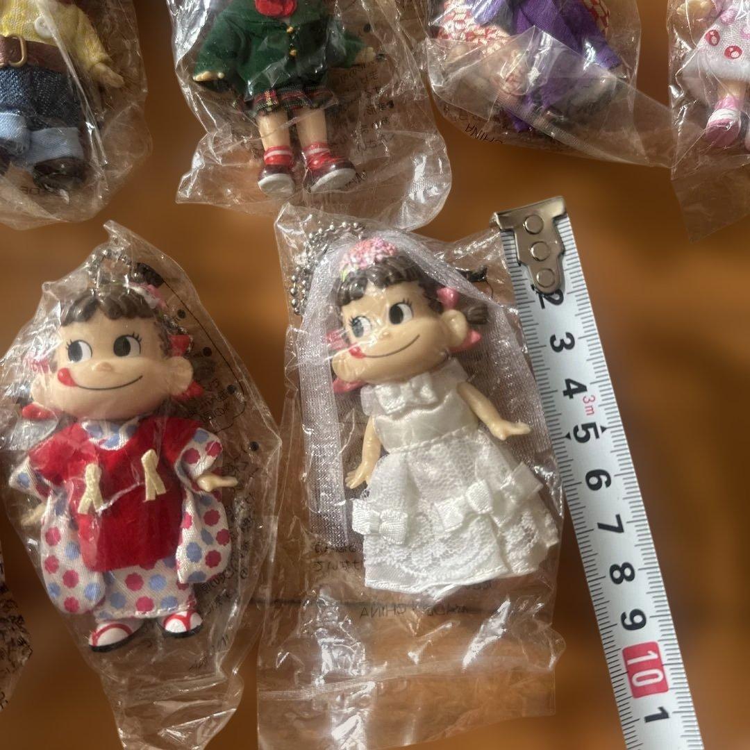 d*7様 ペコちゃん　キャラクターキーホルダー 18体セット　限定品　新品