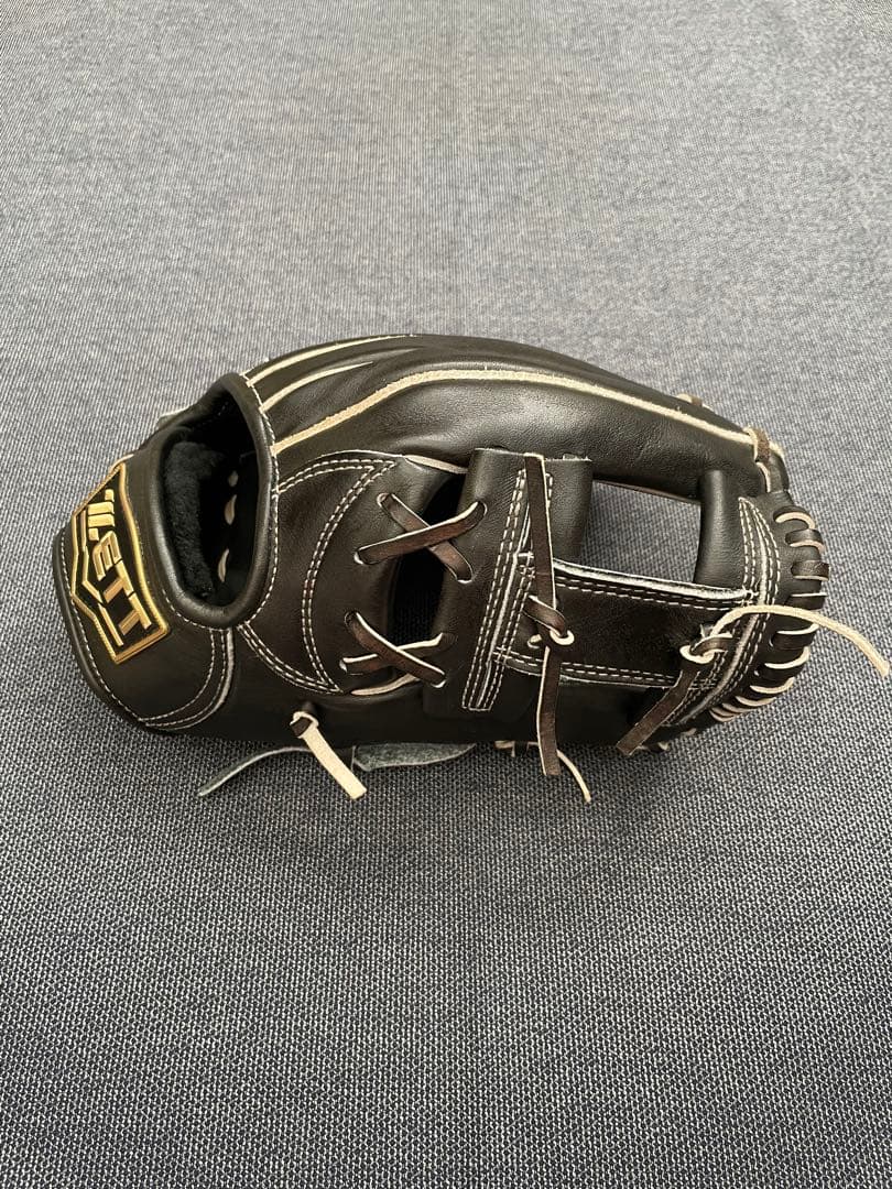 美品　ゼット　野球 硬式グローブ 一般用　大人　右投げ　グラブ　内野手 右利き