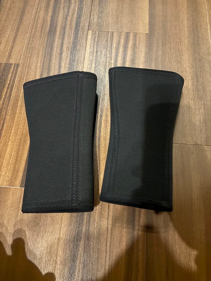 A7 ホログラスニースリーブ　STIFF STEALTH UNISEX L