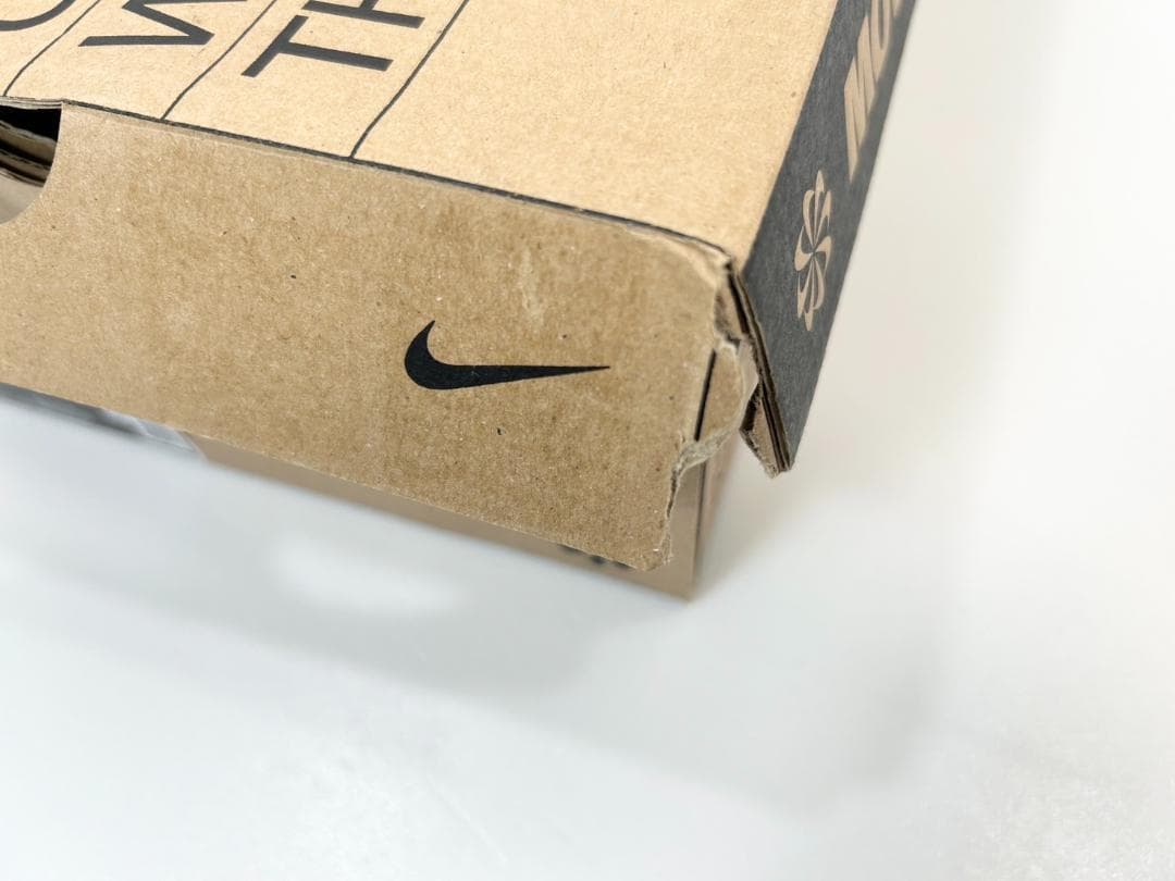 未使用品 NIKE ナイキ カイリー フライトラップ VI GS　24.5cm