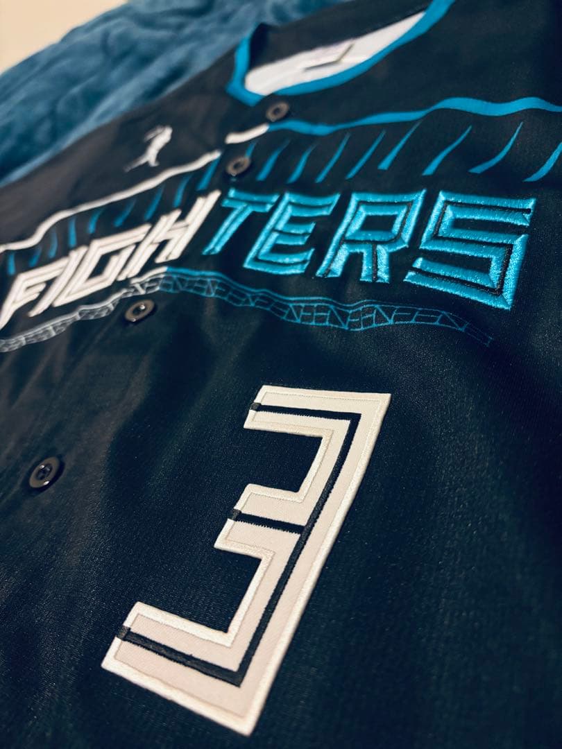 《希少》FIGHTERS ユニフォーム 1周年記念 番号3