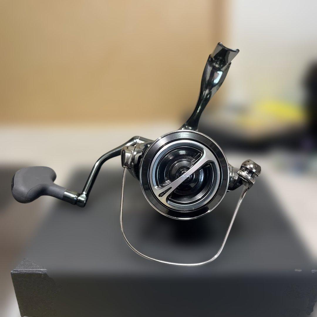 ムニ　【美品】 SHIMANO 22 STELLA 4000XG