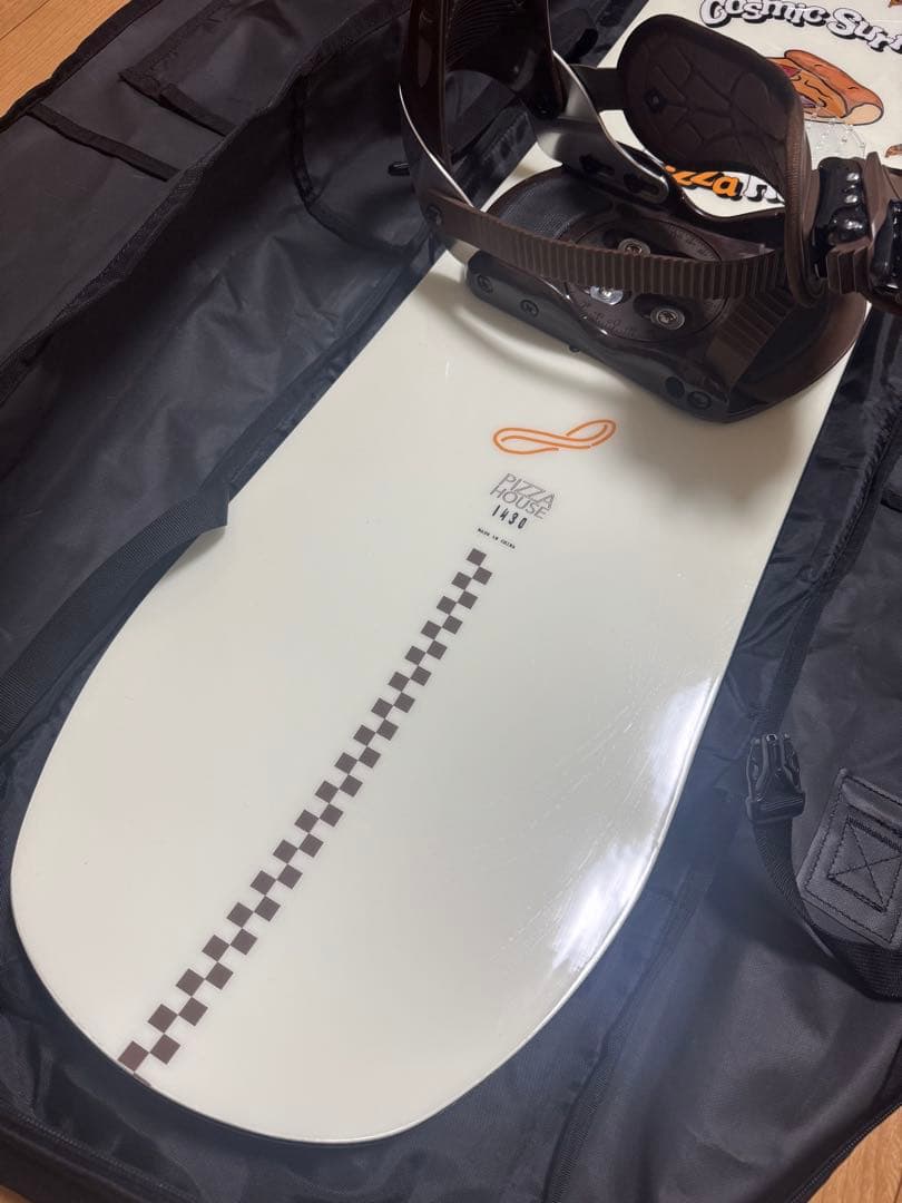 Cosmic Surf スノーボードセット（バインディング、シューズ、バック）