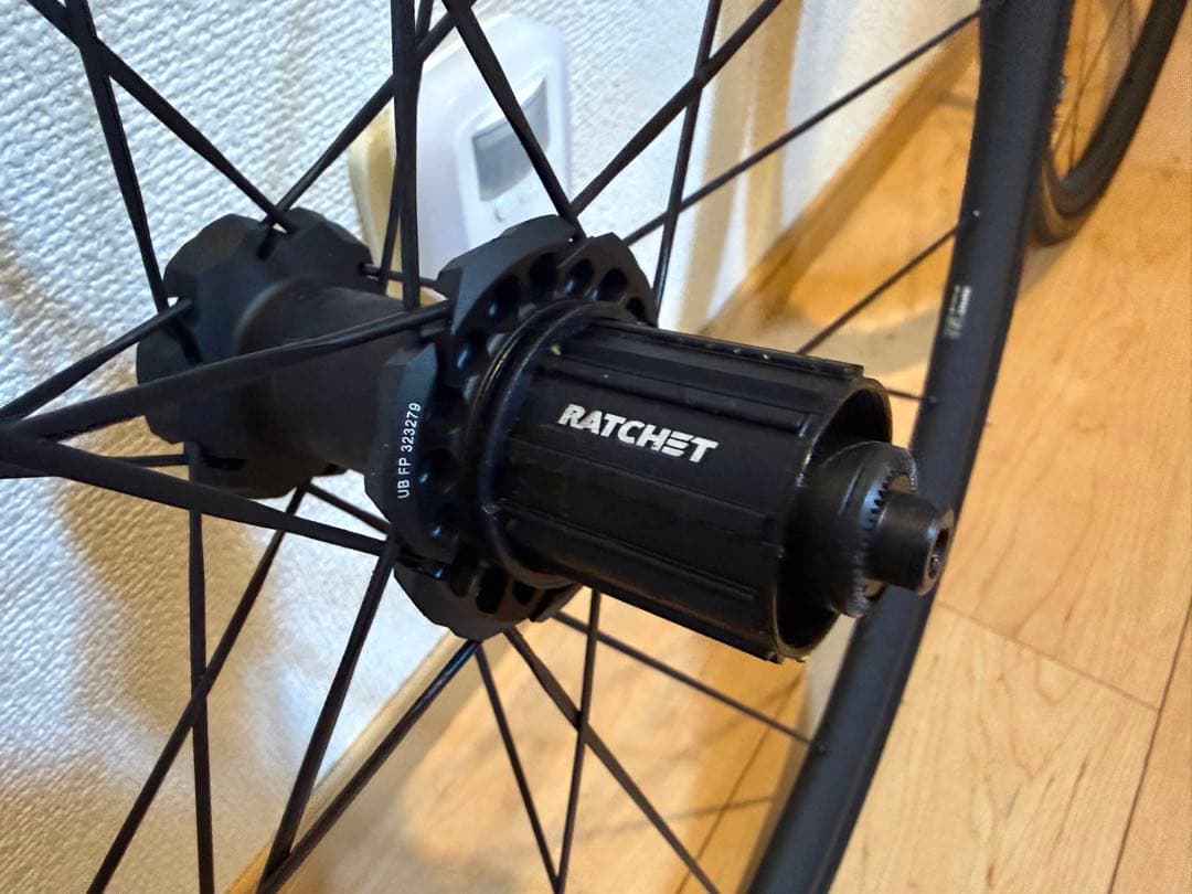極上品　DT SWISS PR 1400 DICUT OXiC 21 ホイール