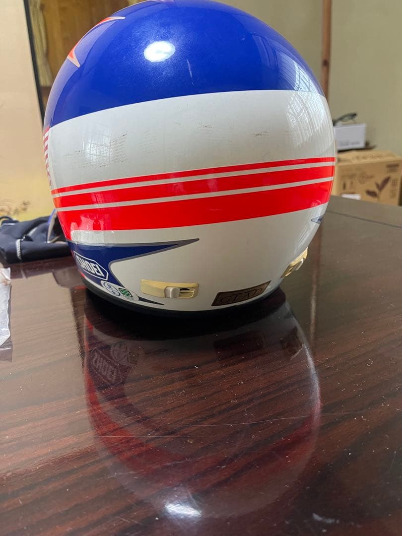 SHOEI ヘルメット 青赤白 チェッカーフラッグ中古　M57-58cm