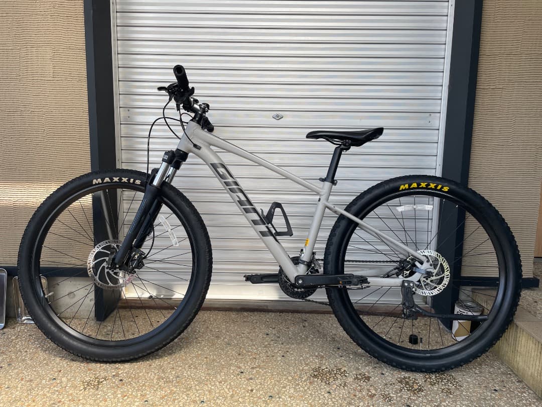 GIANT TALON2 2021 Sサイズ マットコンクリート
