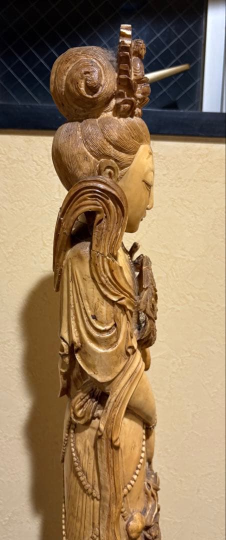 観音菩薩　観音像 龍座 仏像 菩薩　 置物 オブジェ 仏像 仏教美術　台座付き