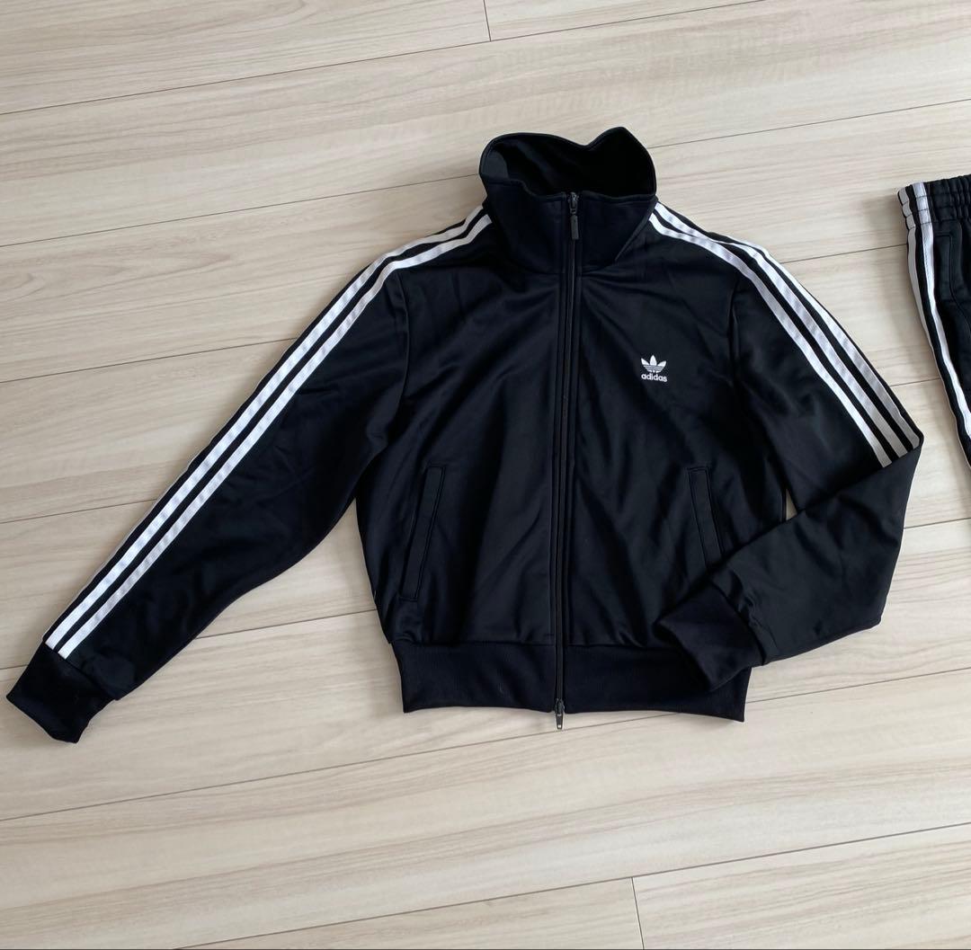 adidas アディダス トラックジャケット ジャージ　黒　ブラック