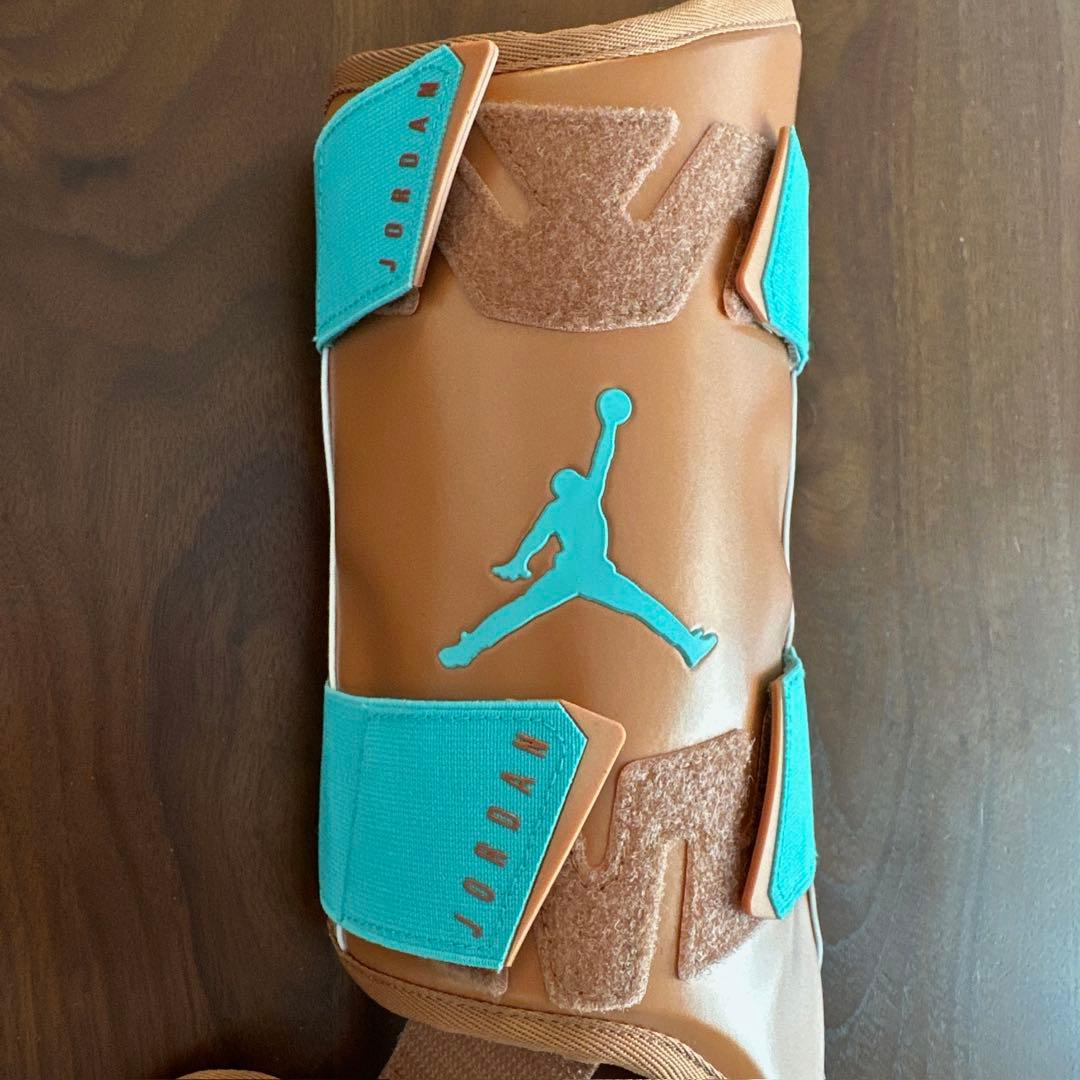 新品★NIKE JORDAN フライ バッターズレッグガード 左打者用