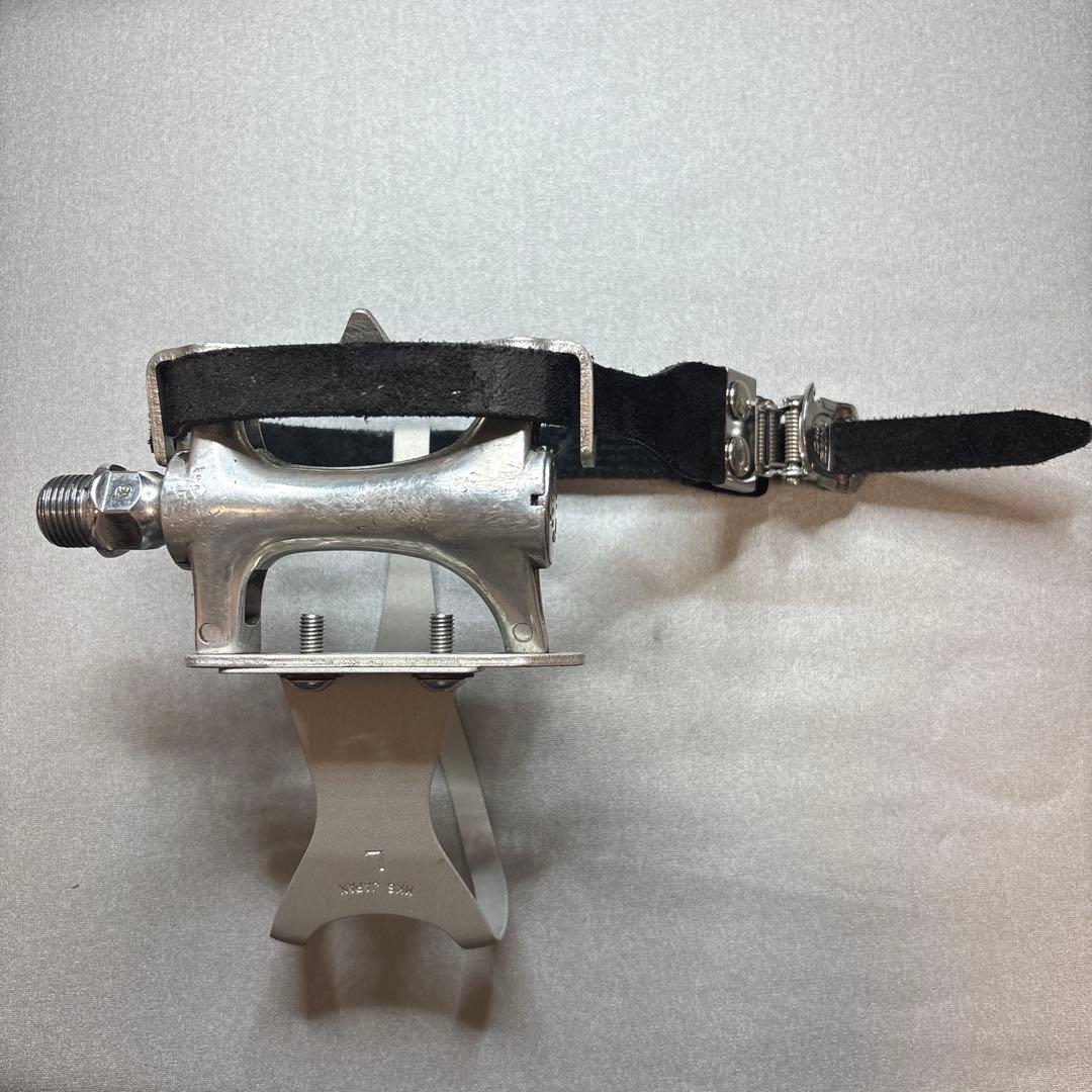 MKS  NUEVO フラットペダル