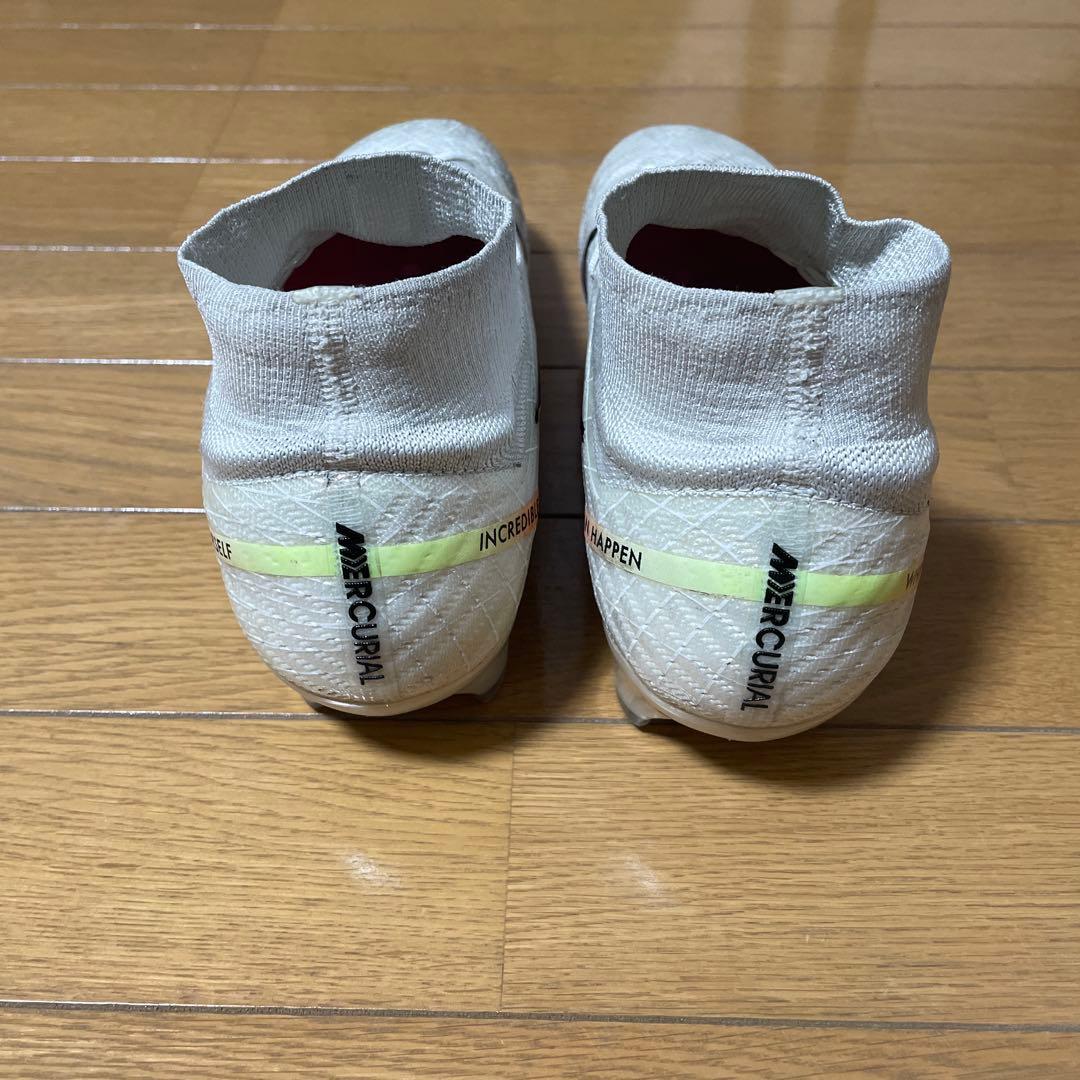 ナイキ　マーキュリアルヴェイパー15　ラッシュフォード　FG