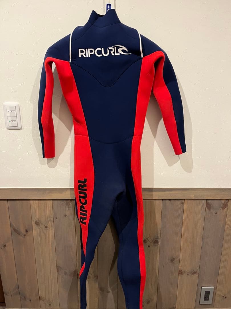 Rip Curl フルスーツ ネイビー/レッド　春秋用　ハンガー付き