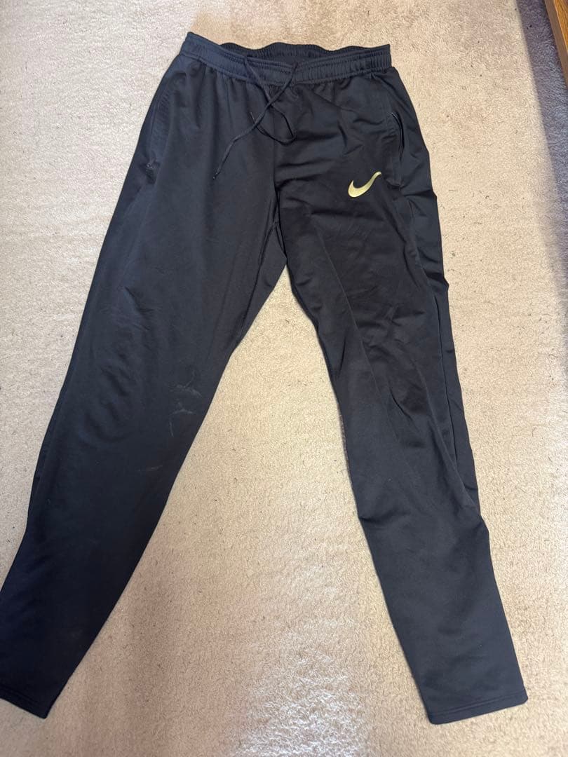 NIKE サッカージャージ　ゴールド×ブラック　上下　M