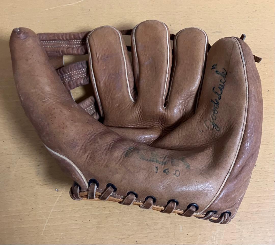 ①【野球グローブ】グローブ　ミット　4個まとめ売り　ヴィンテージ