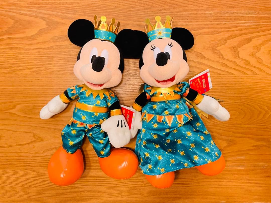 ディズニー　ミニーオーミニー　ぬいぐるみ　ミッキー　ミニー