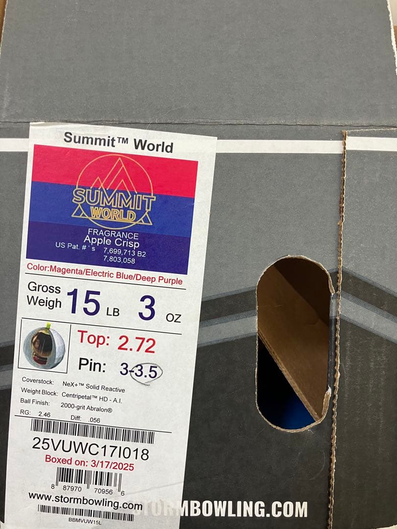 STORM SUMMIT WORLD ボウリングボール